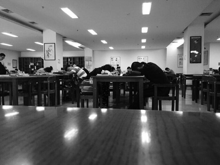 5 greșeli de evitat când te pregătești pentru examene