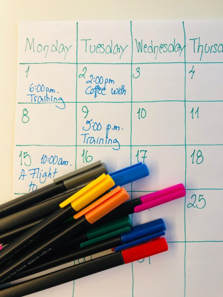 Cum să îți organizezi timpul pentru a învăța eficient