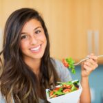 Alimentatia dupa 40 de ani – cum iti adaptezi mesele pentru energie si sanatate