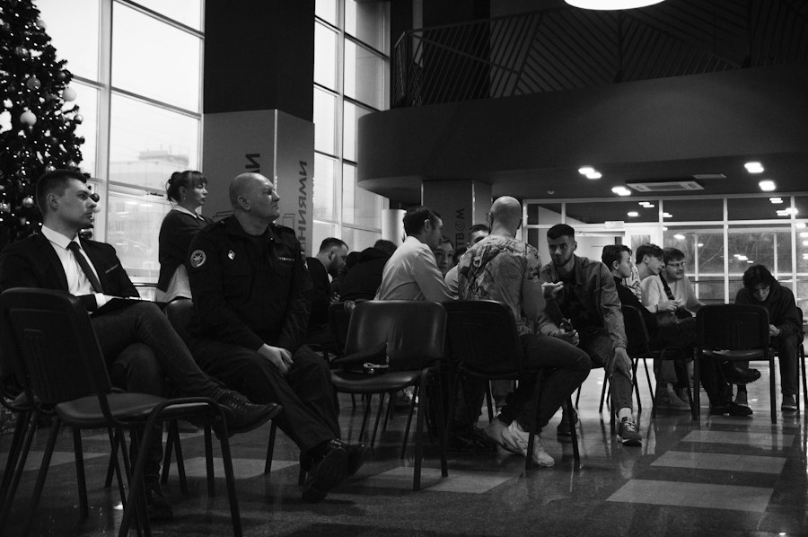 Photo public discussions